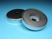 Flat Grips of Hard Ferrite with cylinder bore